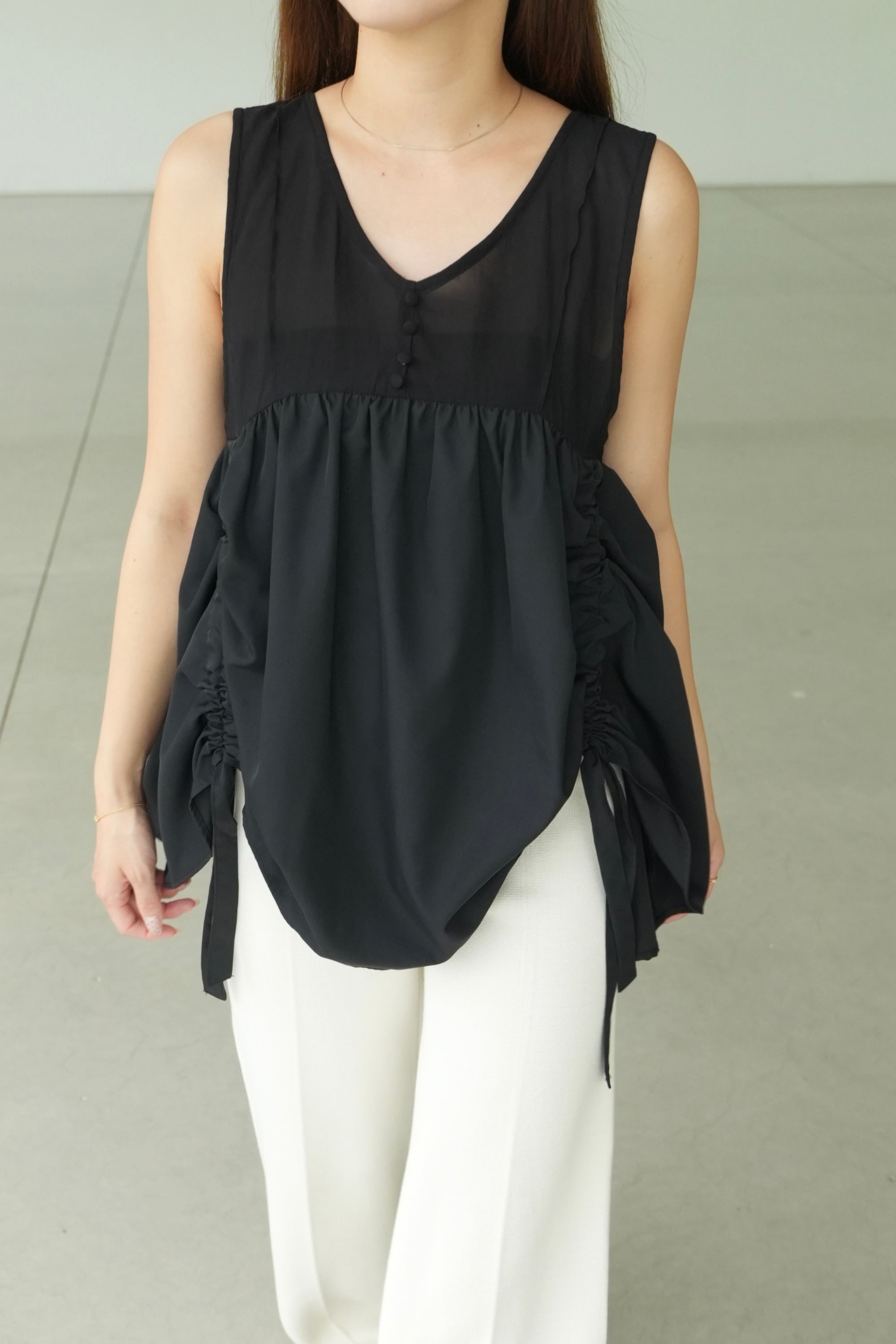 SCULPT GATHER TOPS