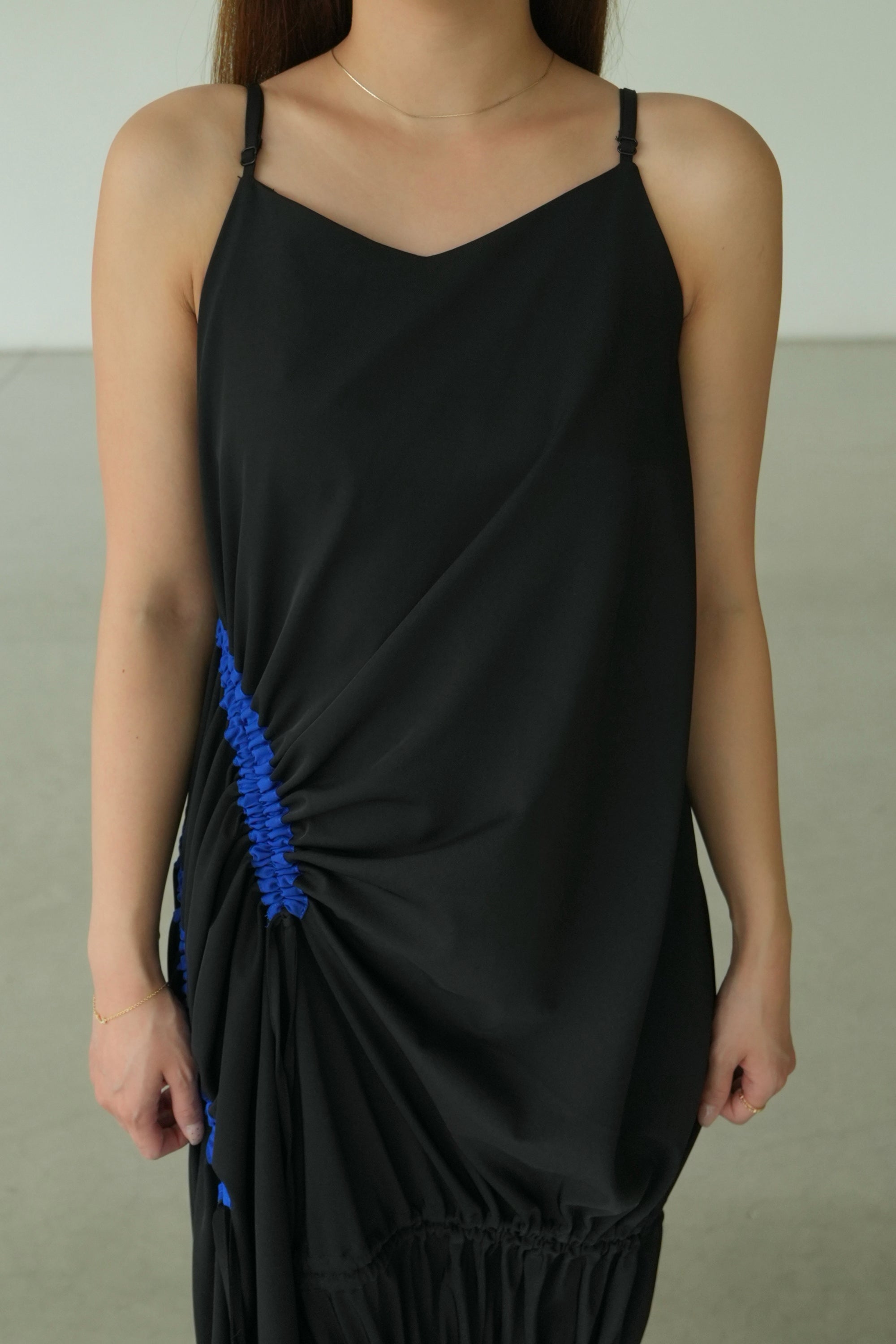 SCULPT DRESS