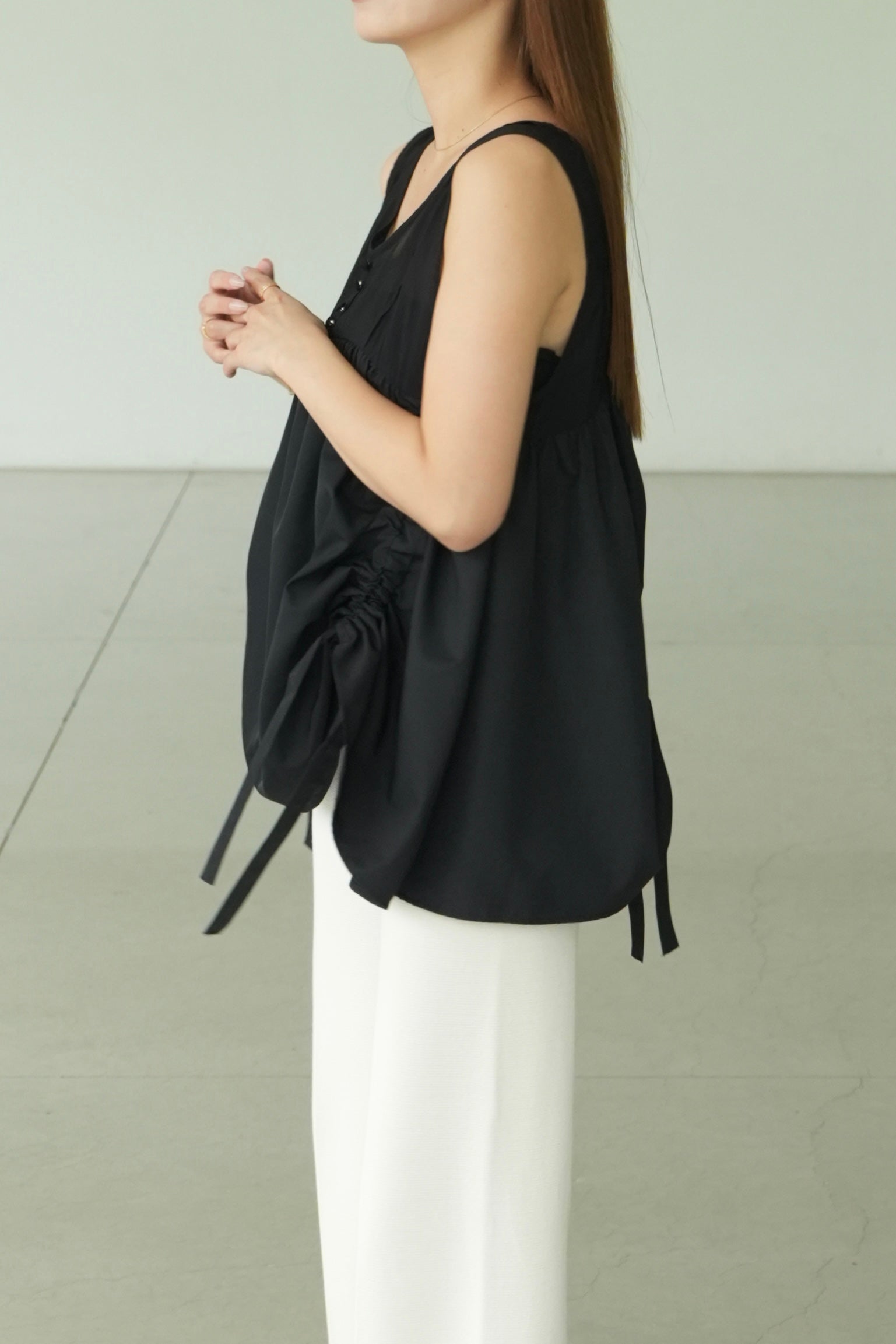 SCULPT GATHER TOPS