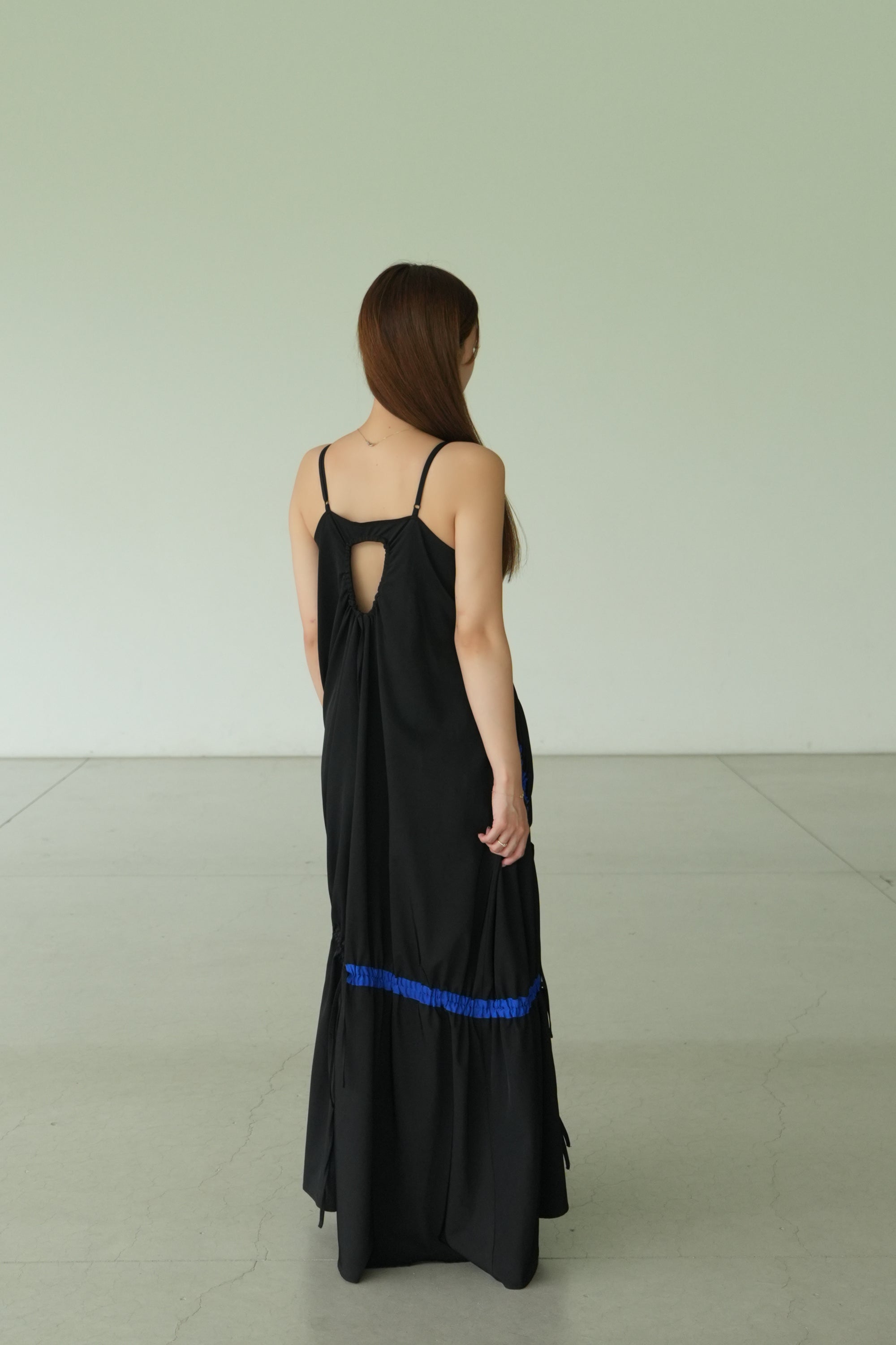SCULPT DRESS