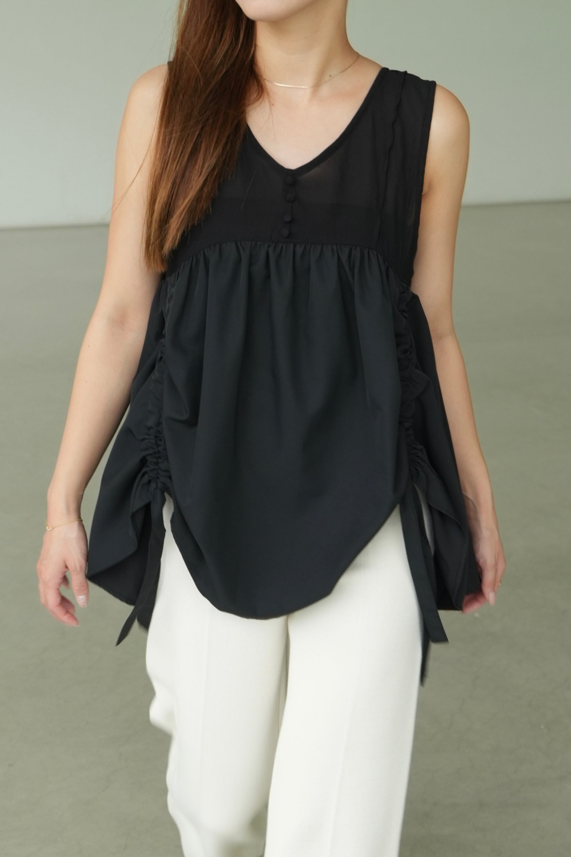 SCULPT GATHER TOPS