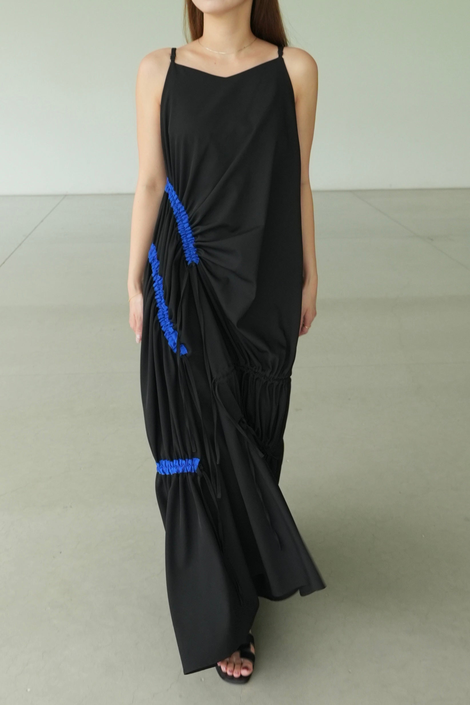 SCULPT DRESS