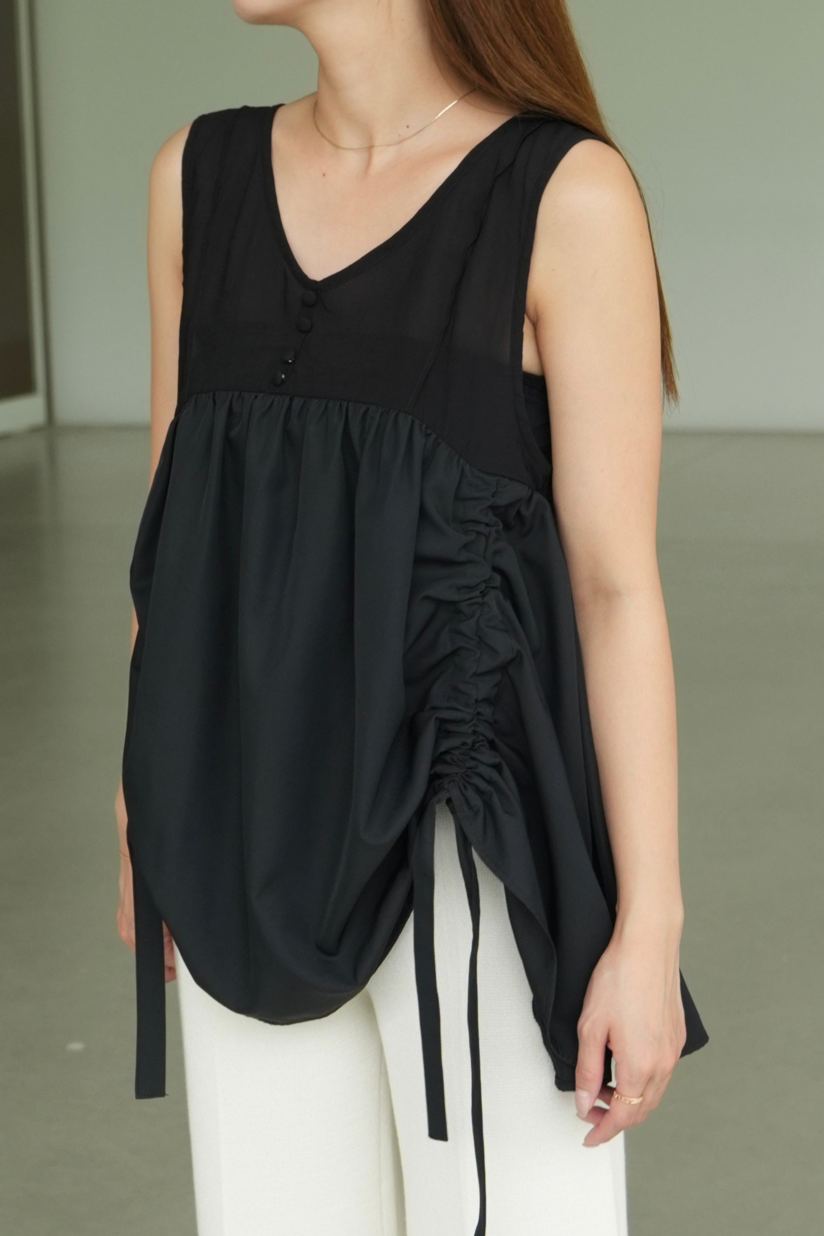 SCULPT GATHER TOPS