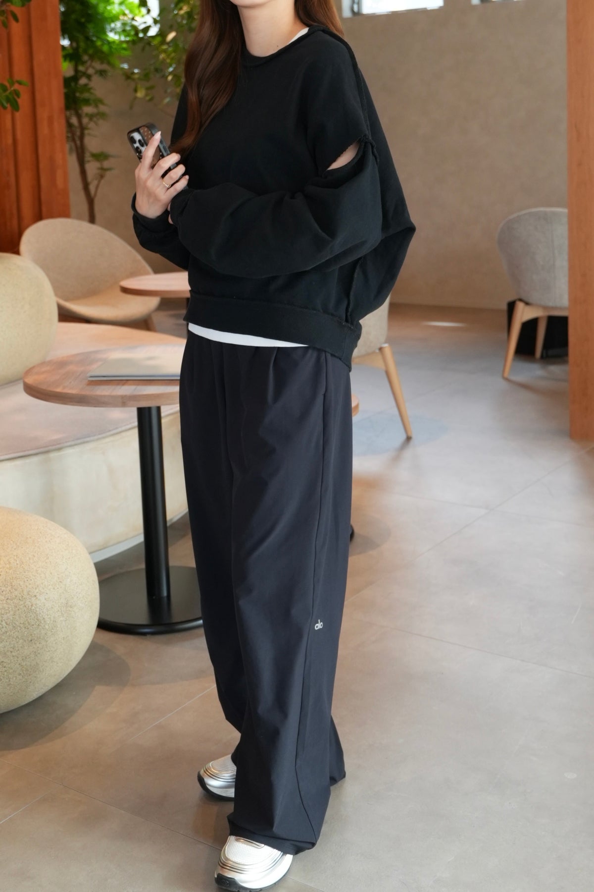 SLIT SLEEVE PULLOVER