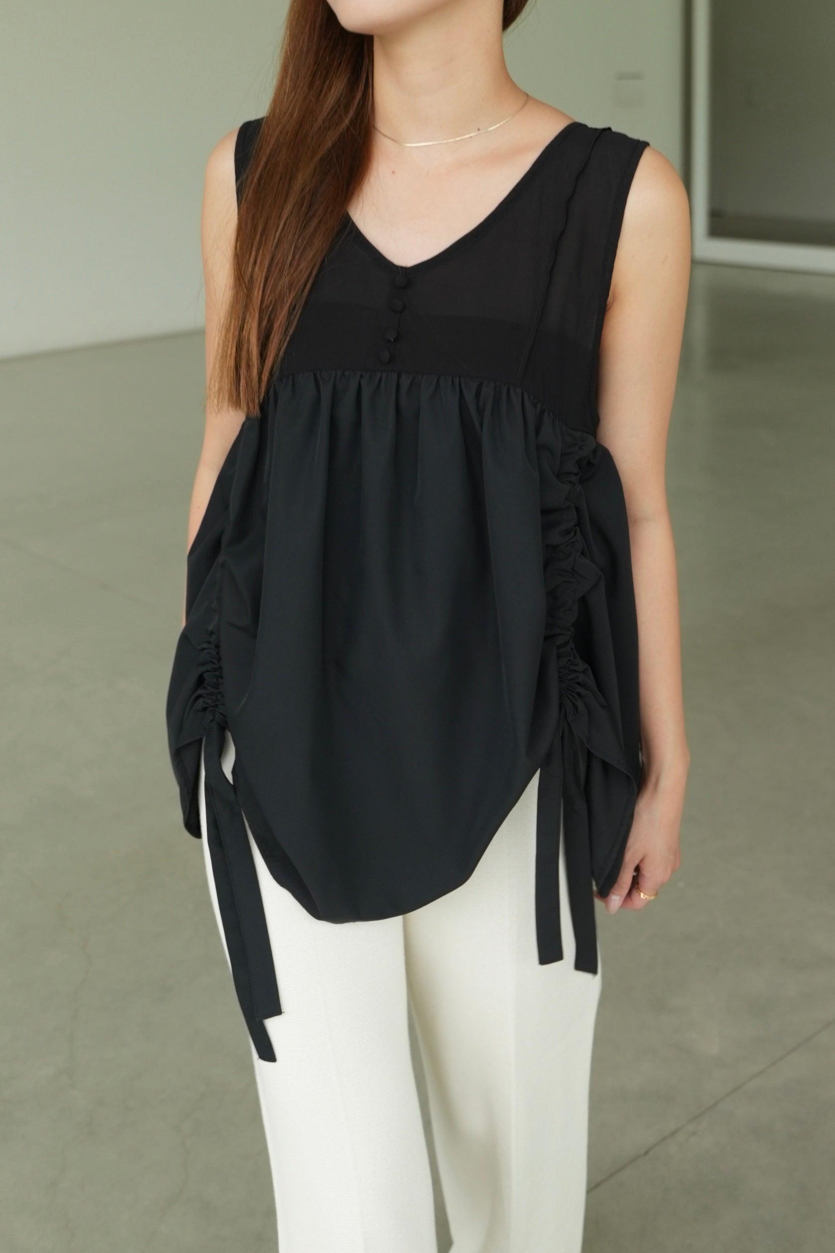 SCULPT GATHER TOPS
