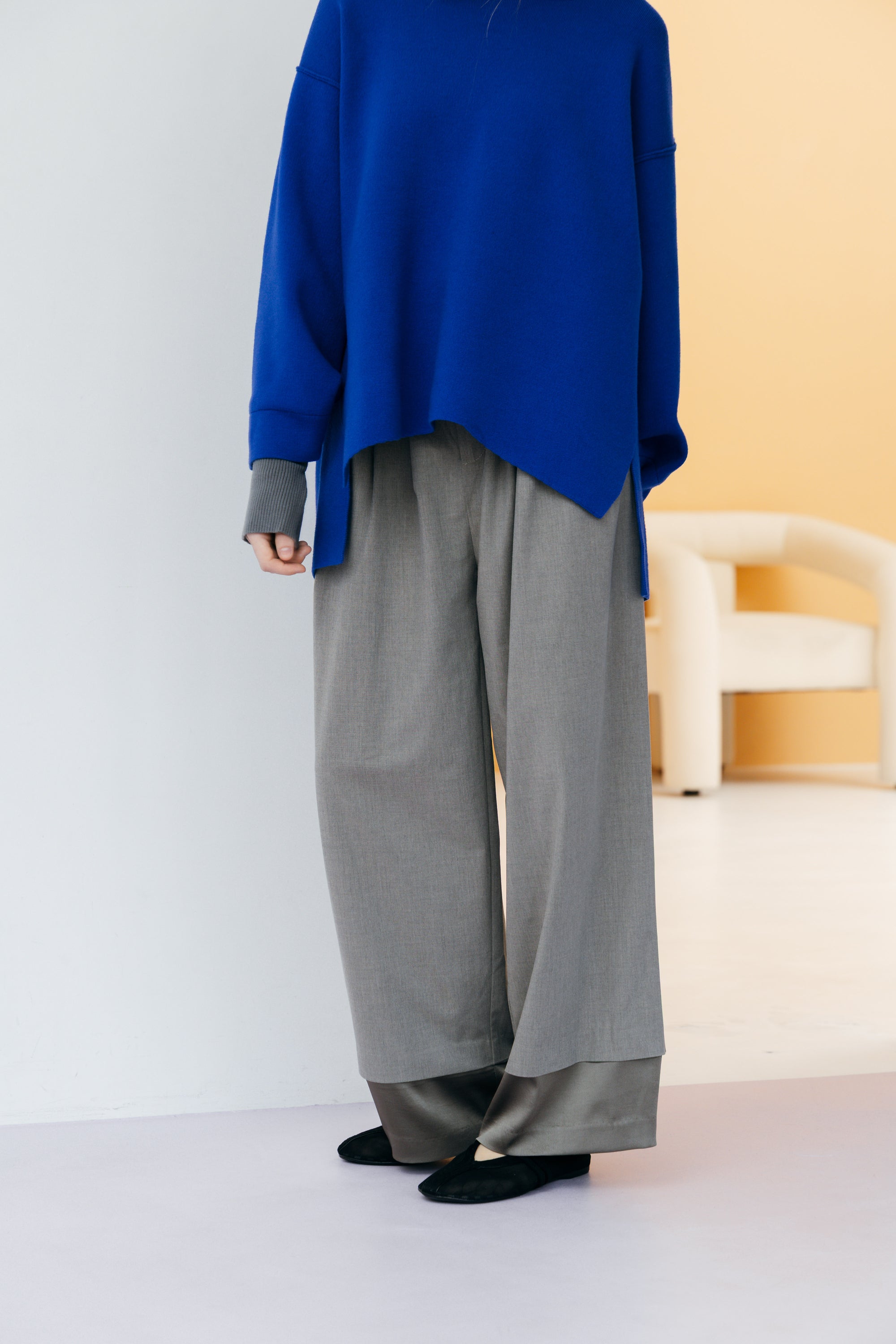 TUCK LAYERED BOTTOMS【11月下旬発売予定】