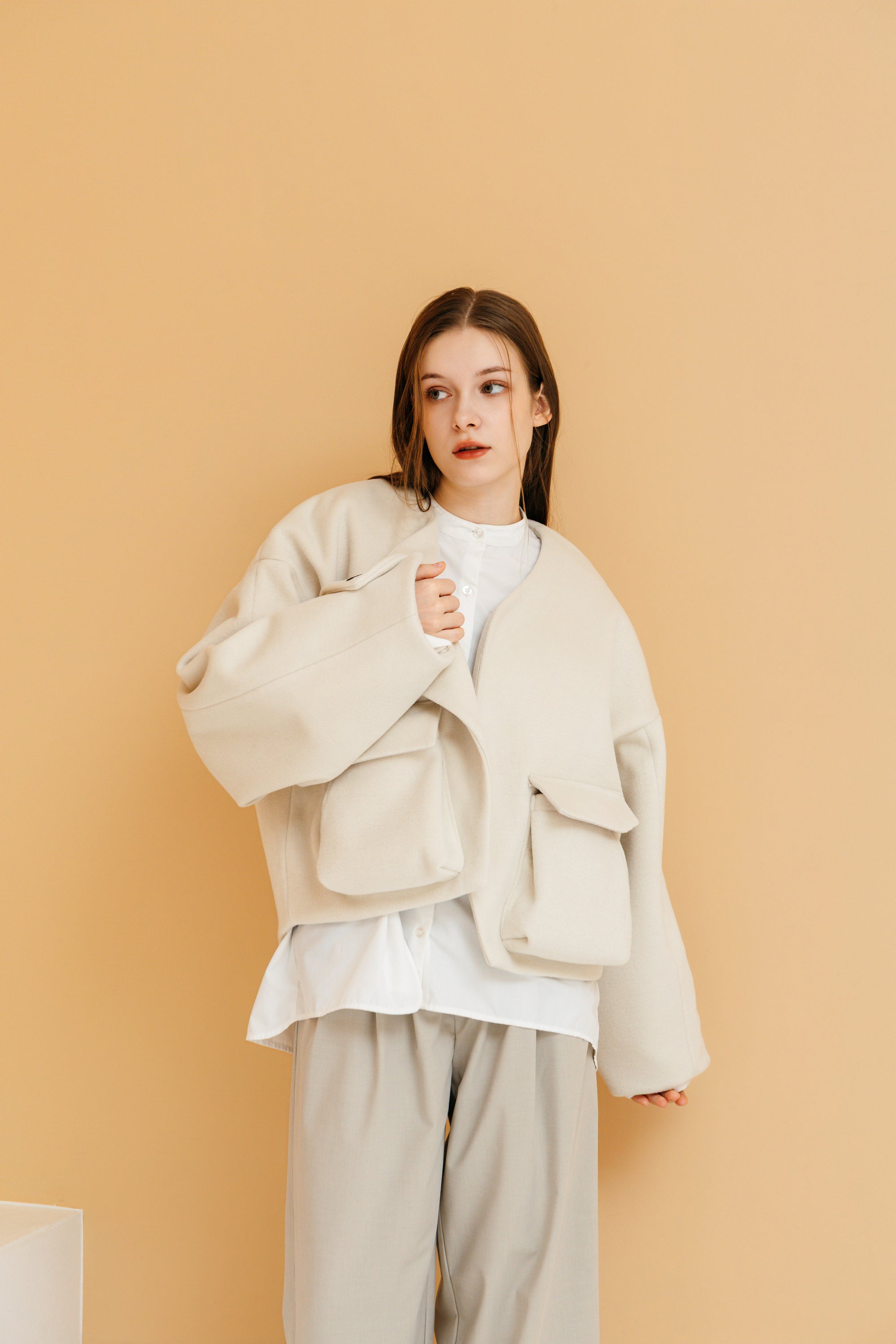 REFINED POCKET DETAIL COAT【11月下旬発売予定】