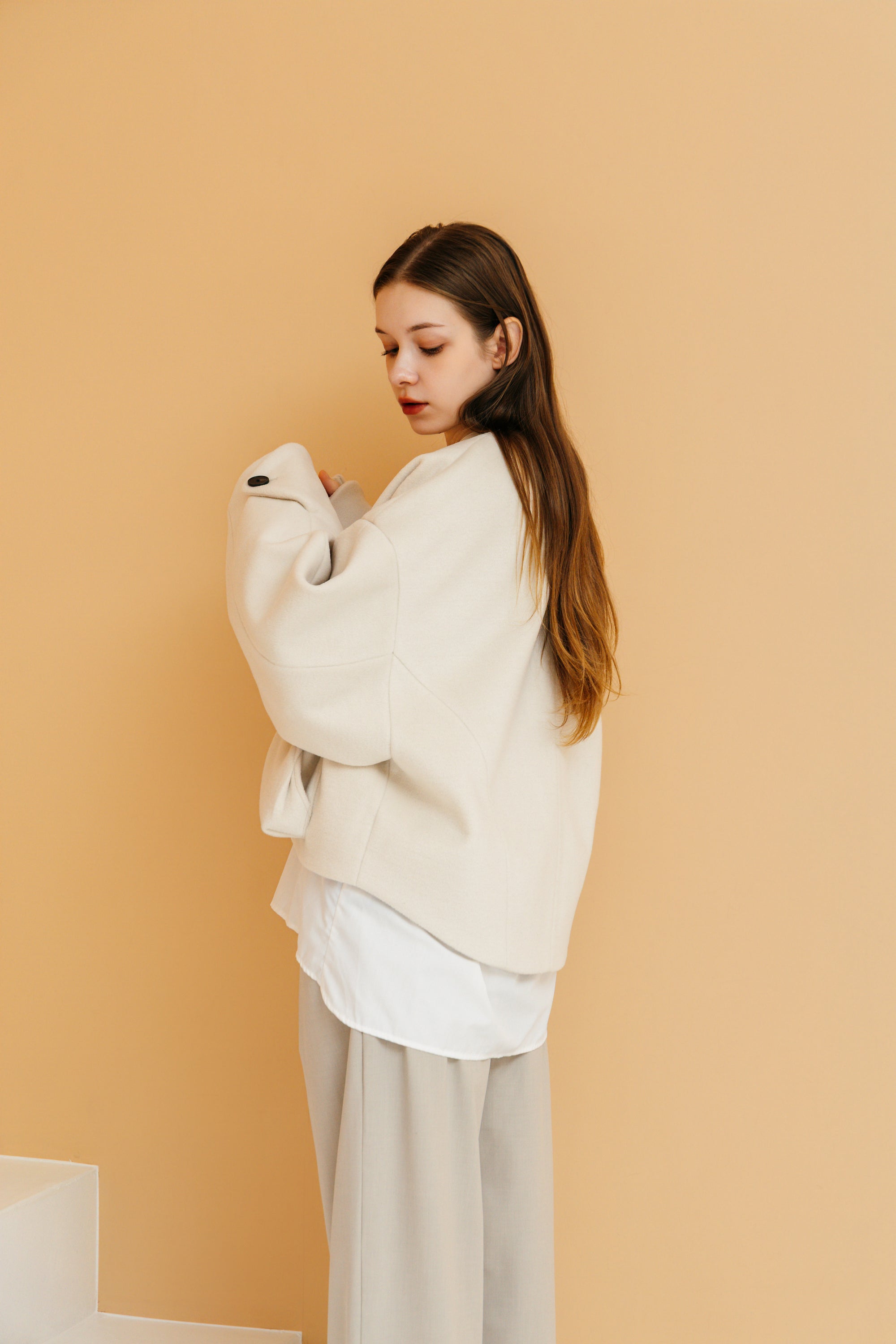 REFINED POCKET DETAIL COAT【11月下旬発売予定】