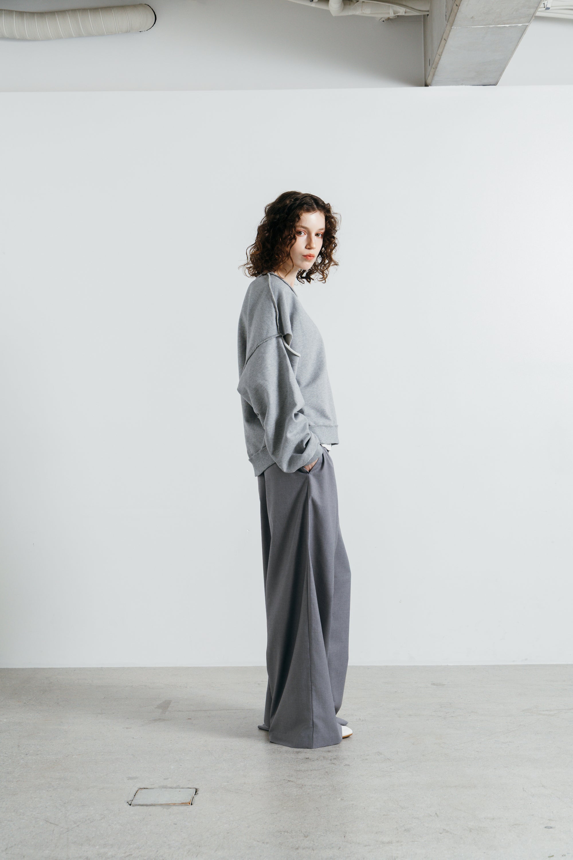 SLIT SLEEVE PULLOVER