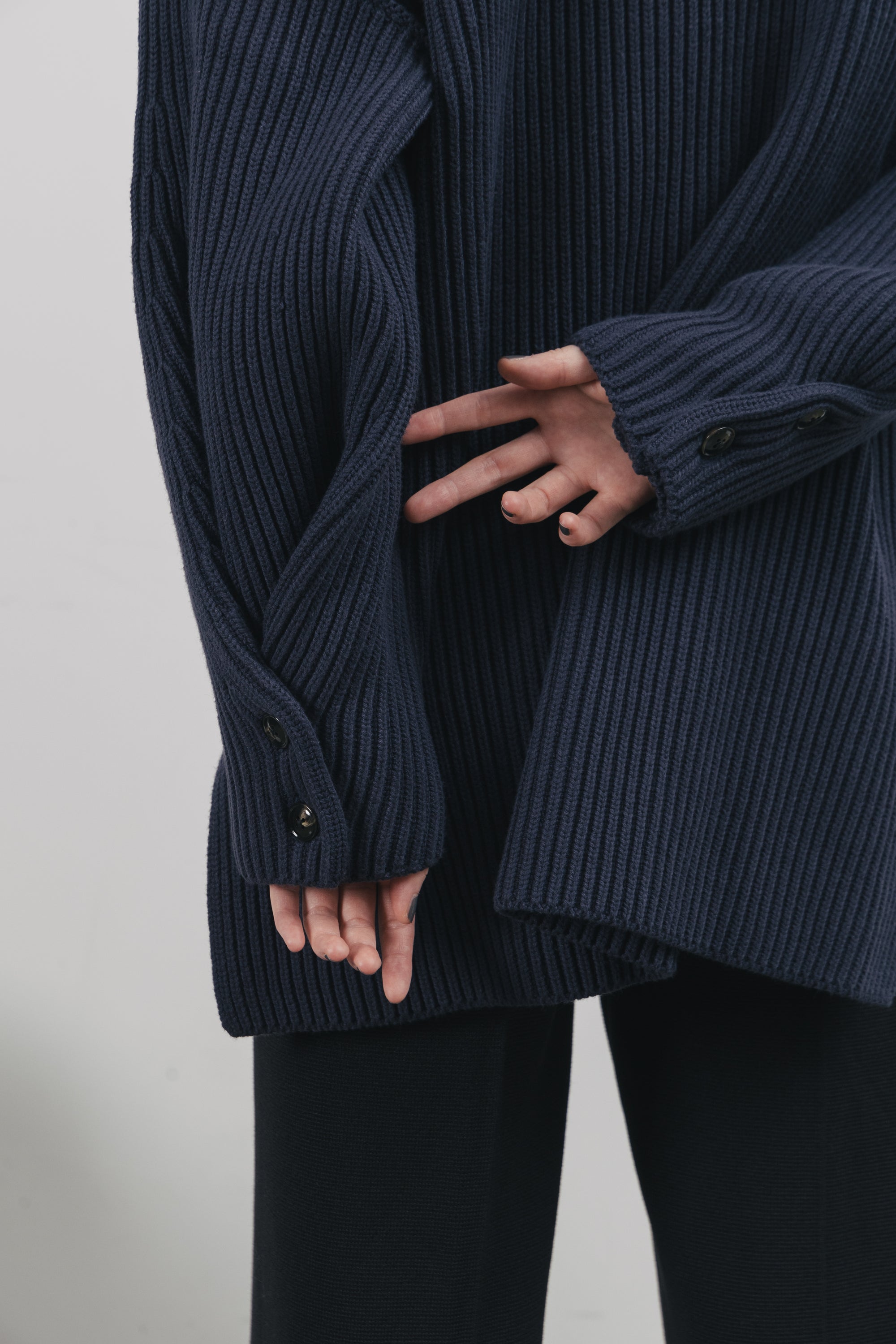 FULL OVER KNIT