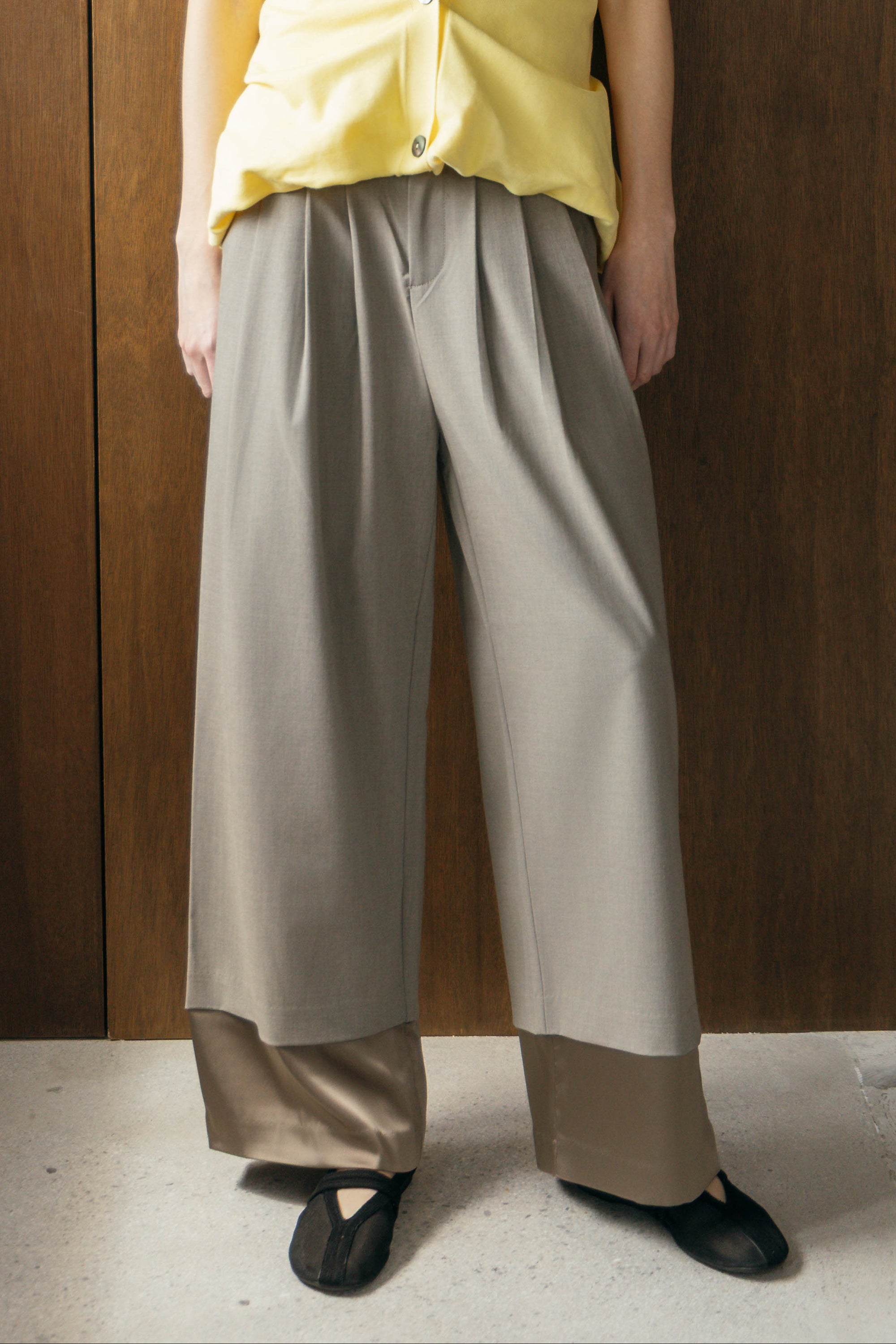 TUCK LAYERED BOTTOMS