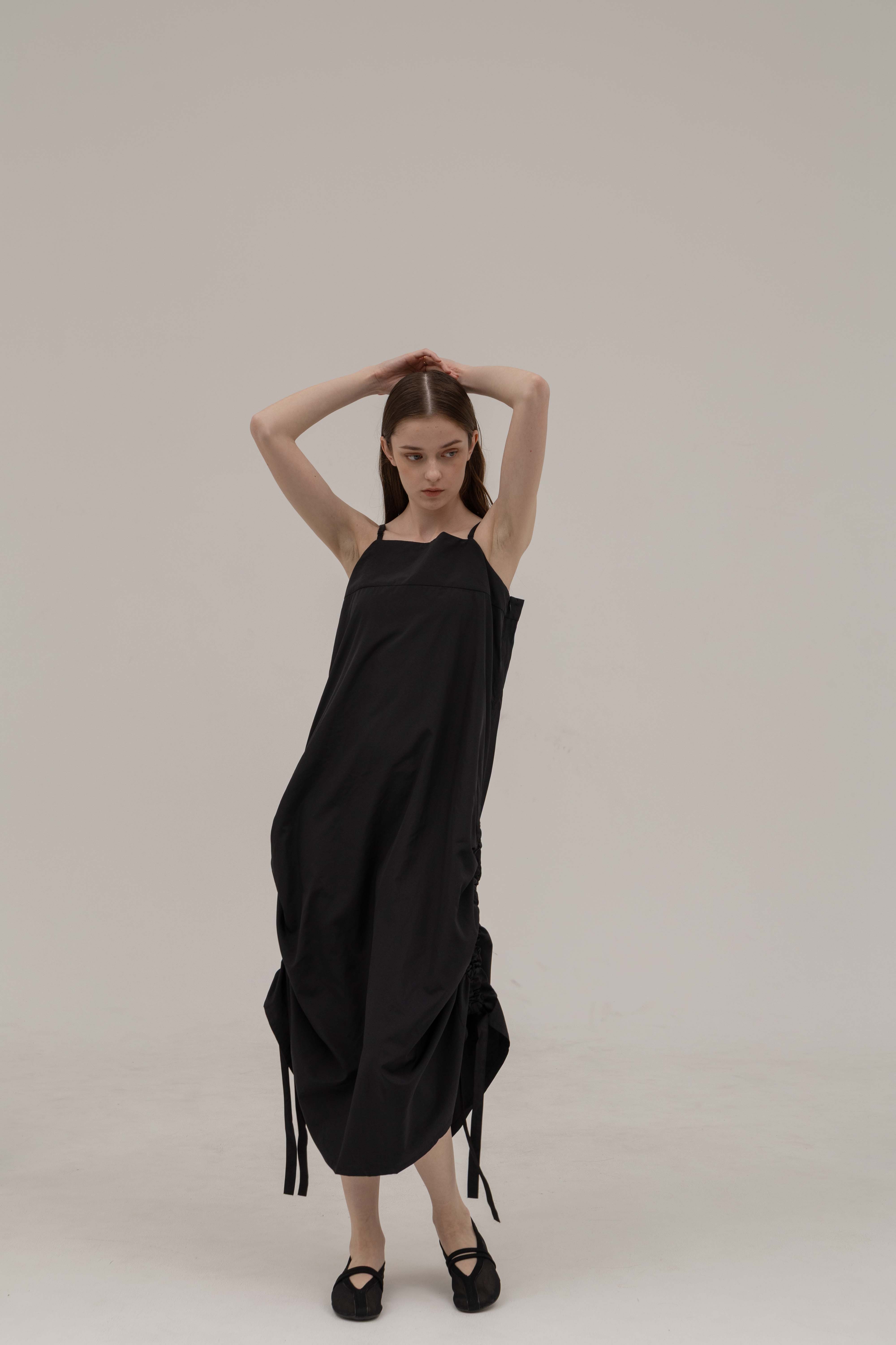 AIR DRAPE DRESS – UNOF
