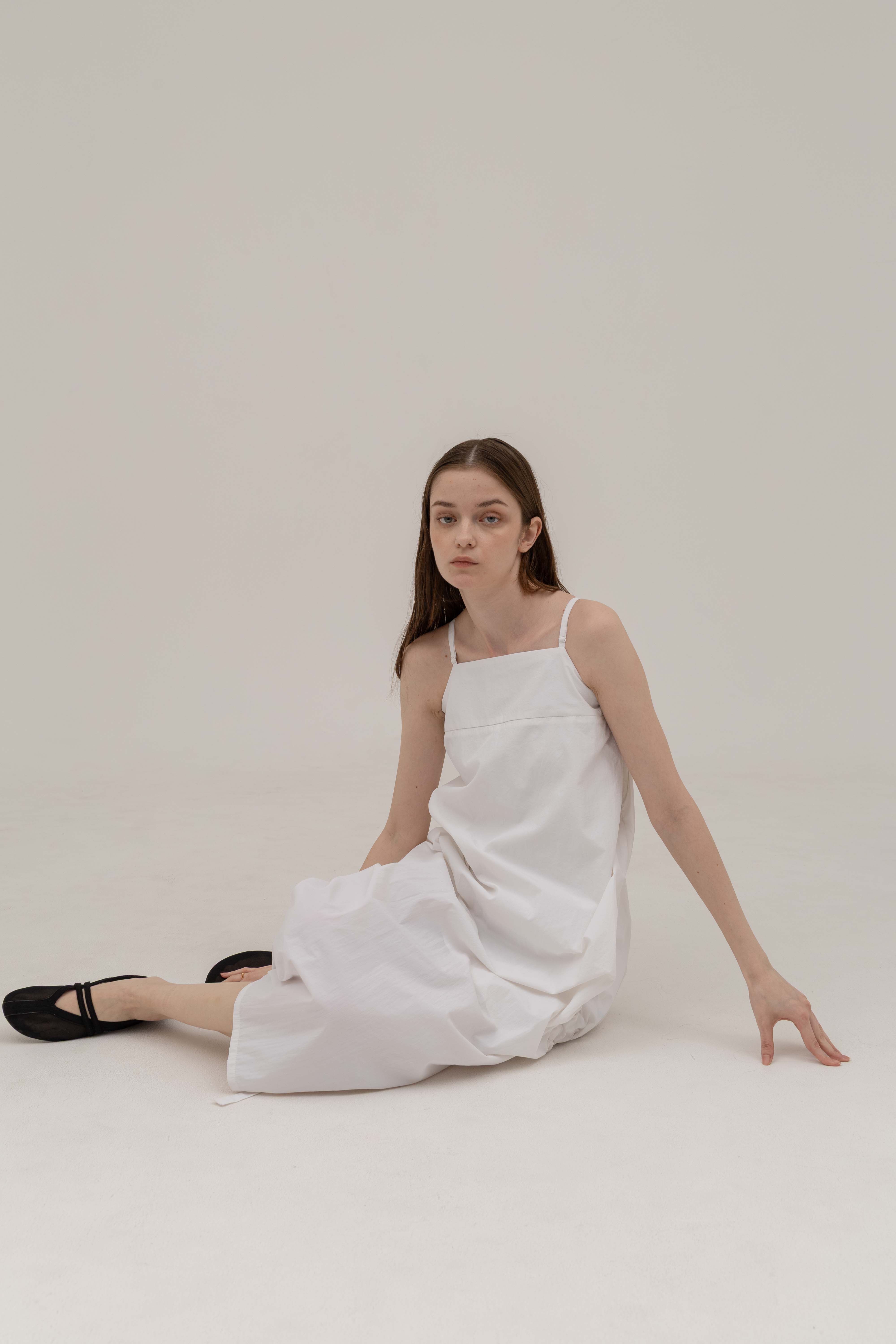 AIR DRAPE DRESS – UNOF