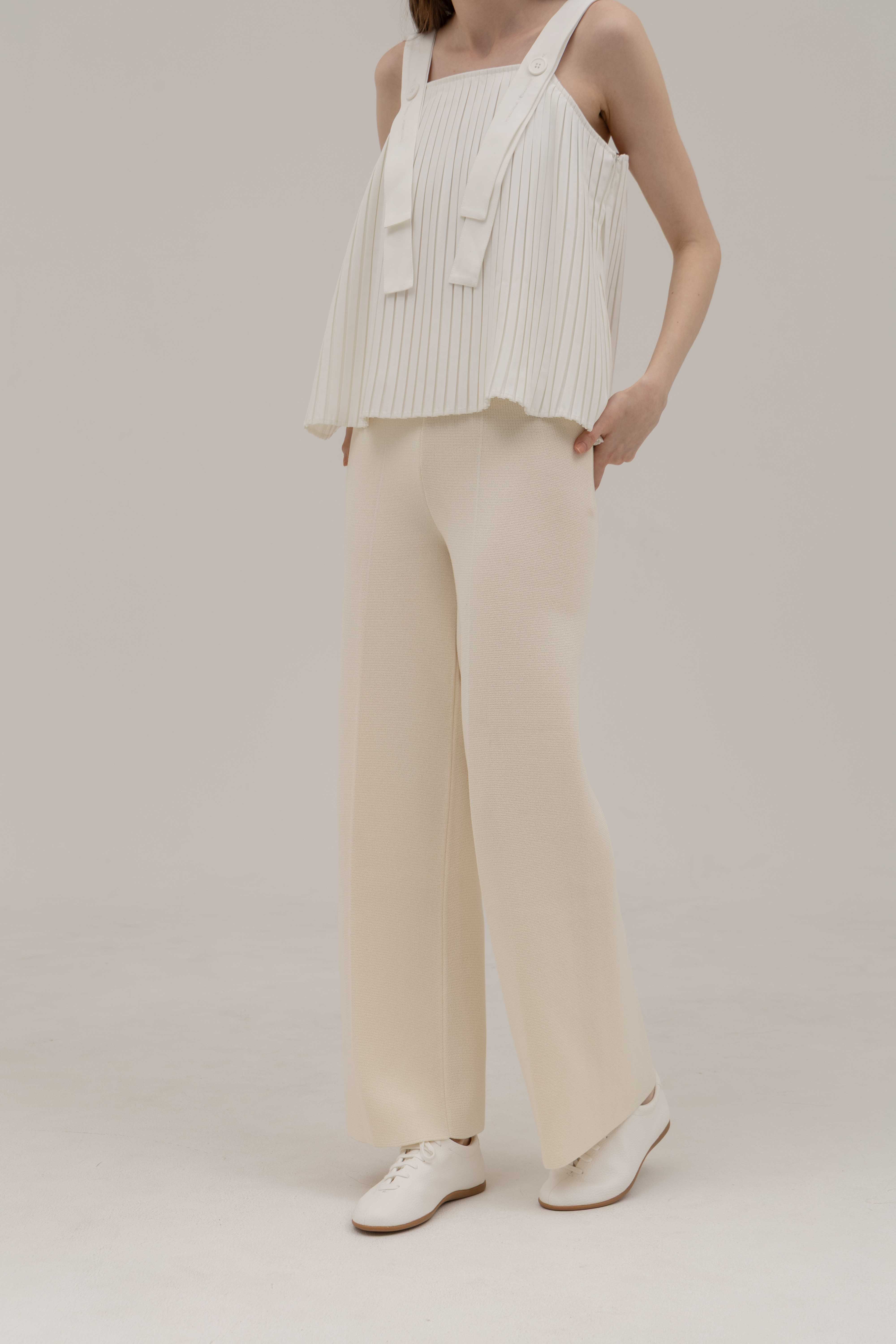 【新品タグ付き】UNOF KNIT PANTS サイズS ふじあみ　ニットパンツ 新品タグ付き】UNOF KNIT PANTS サイズS ふじあみ ニットパンツ 新品