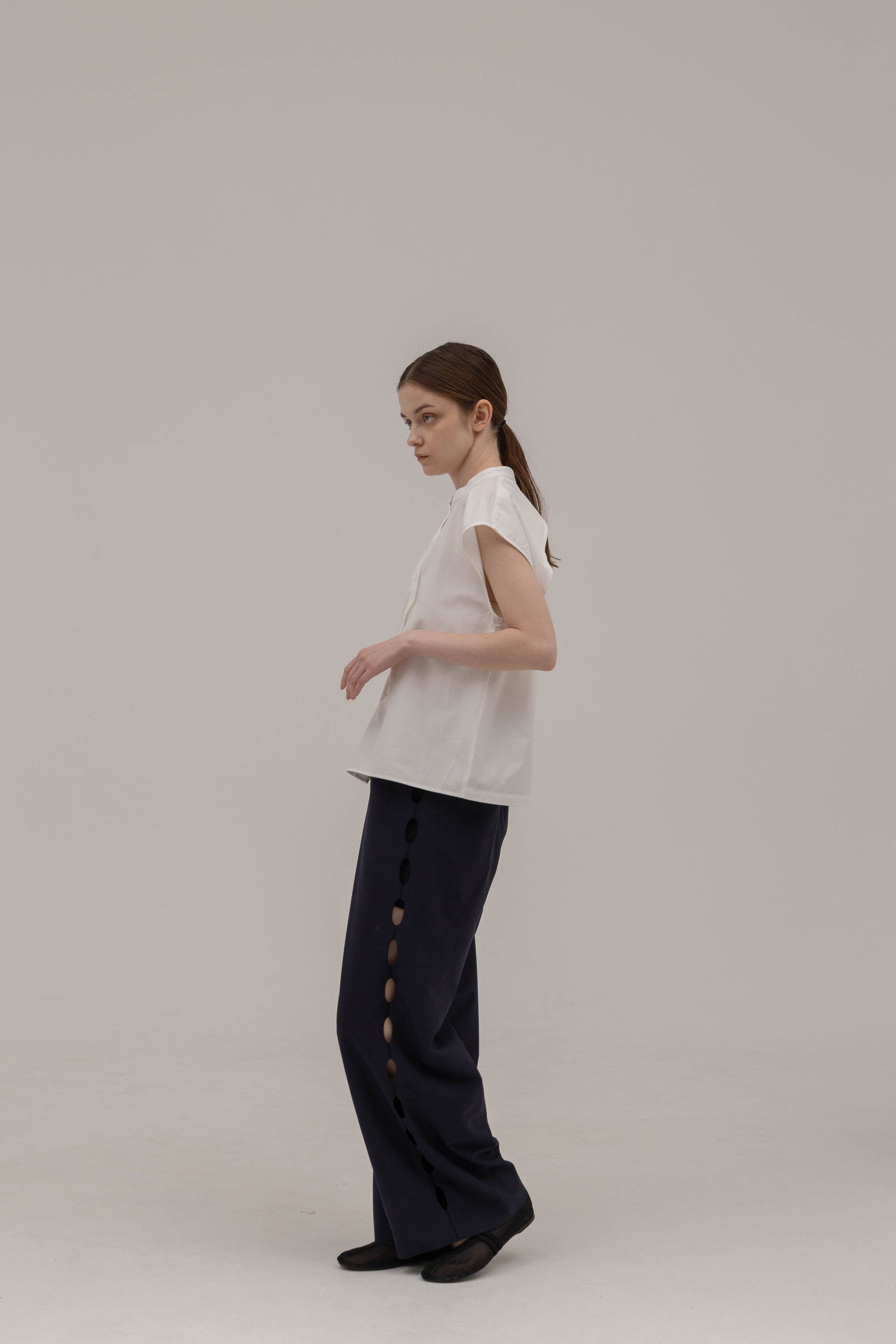 SLIT LINE PANTS