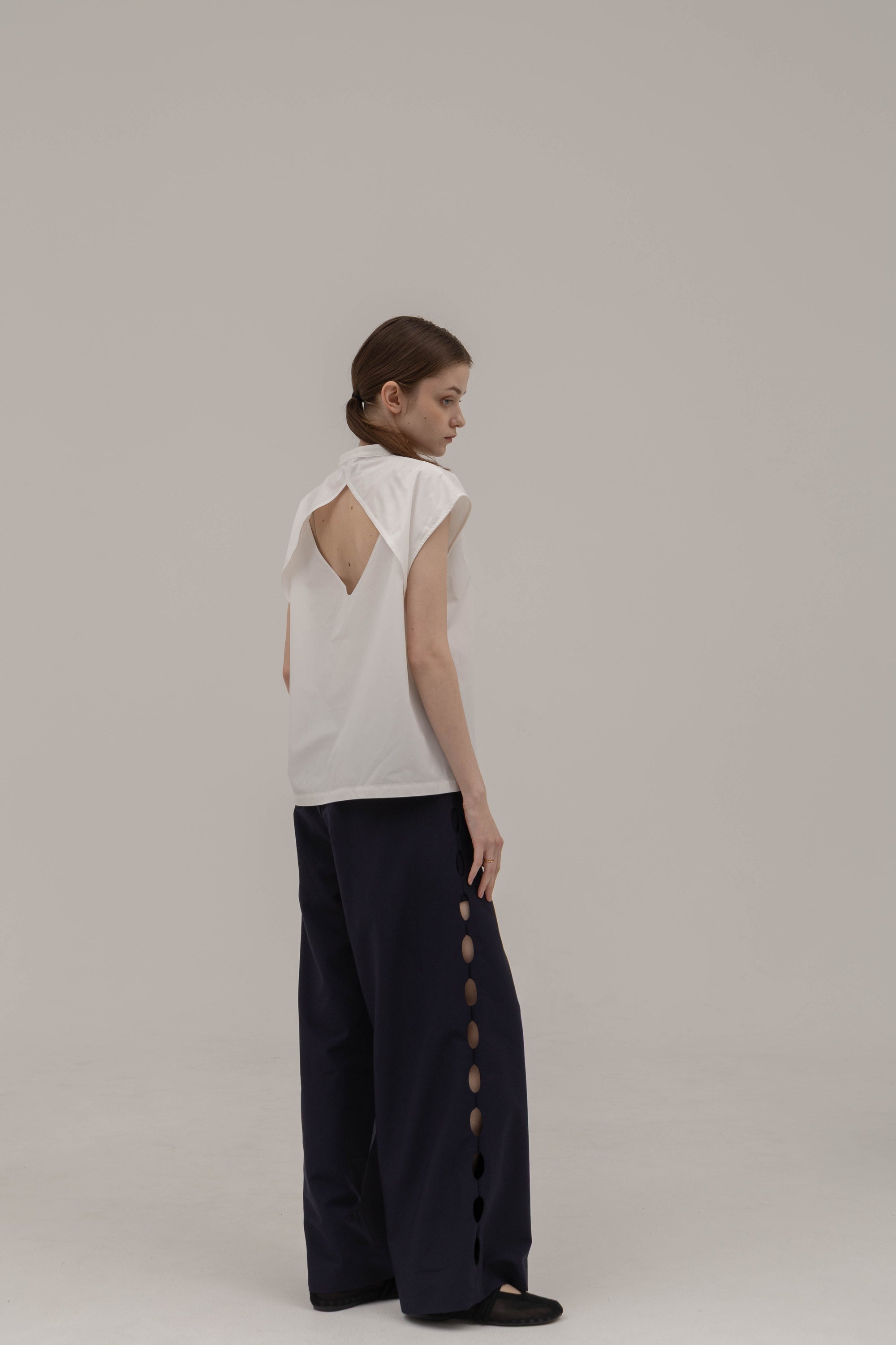 SLIT LINE PANTS