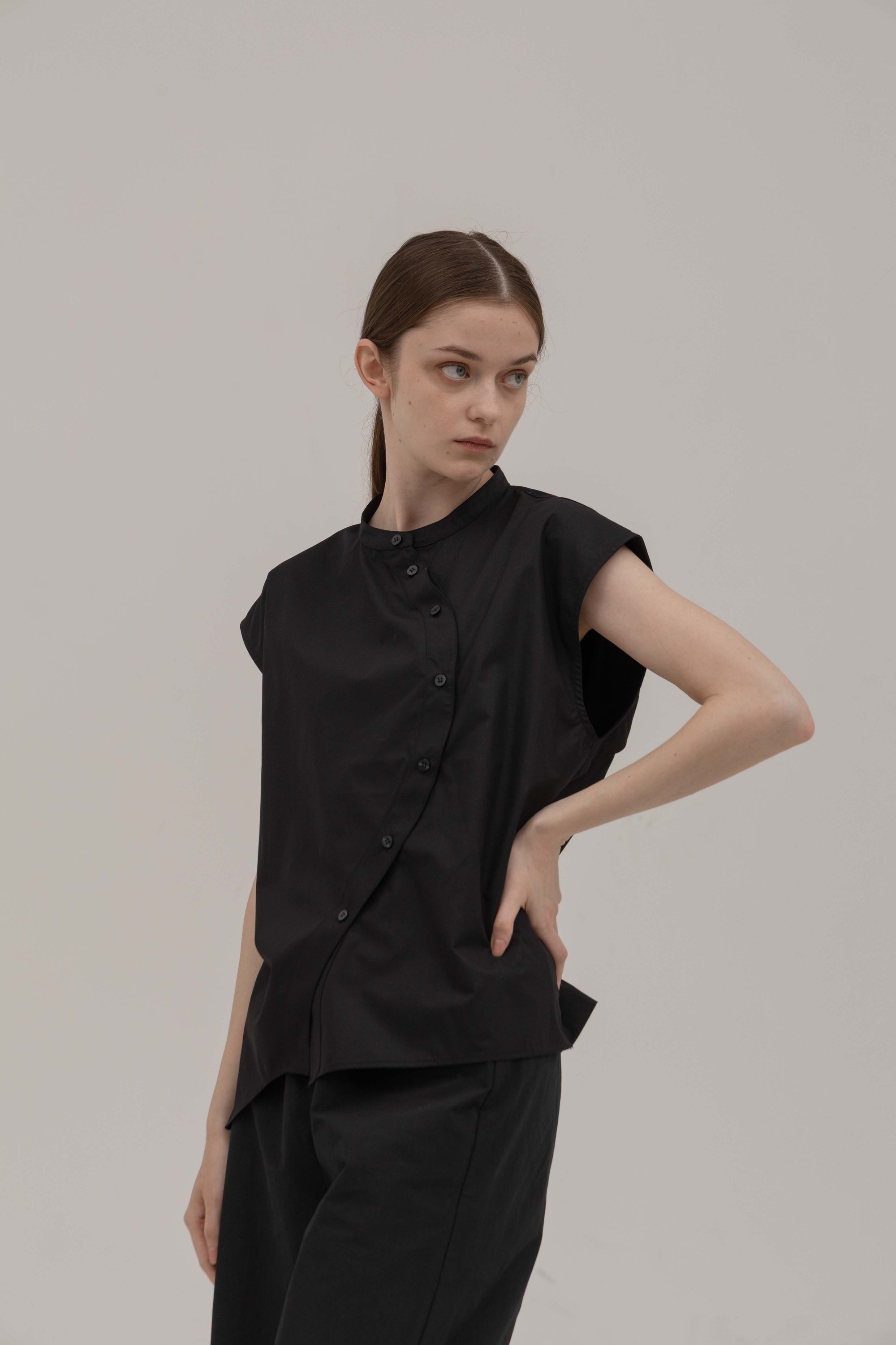 BACK HUSH SHIRT