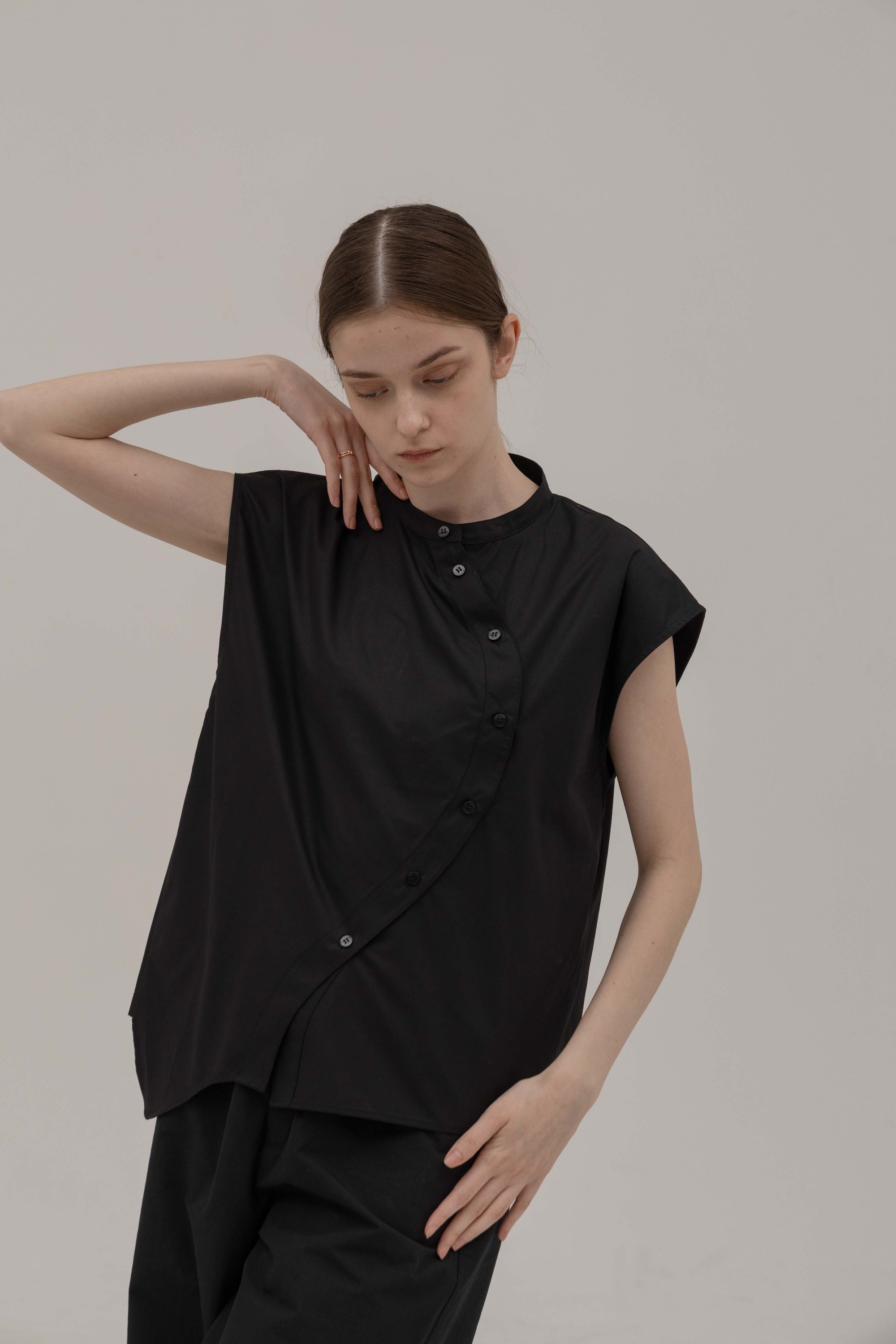 BACK HUSH SHIRT