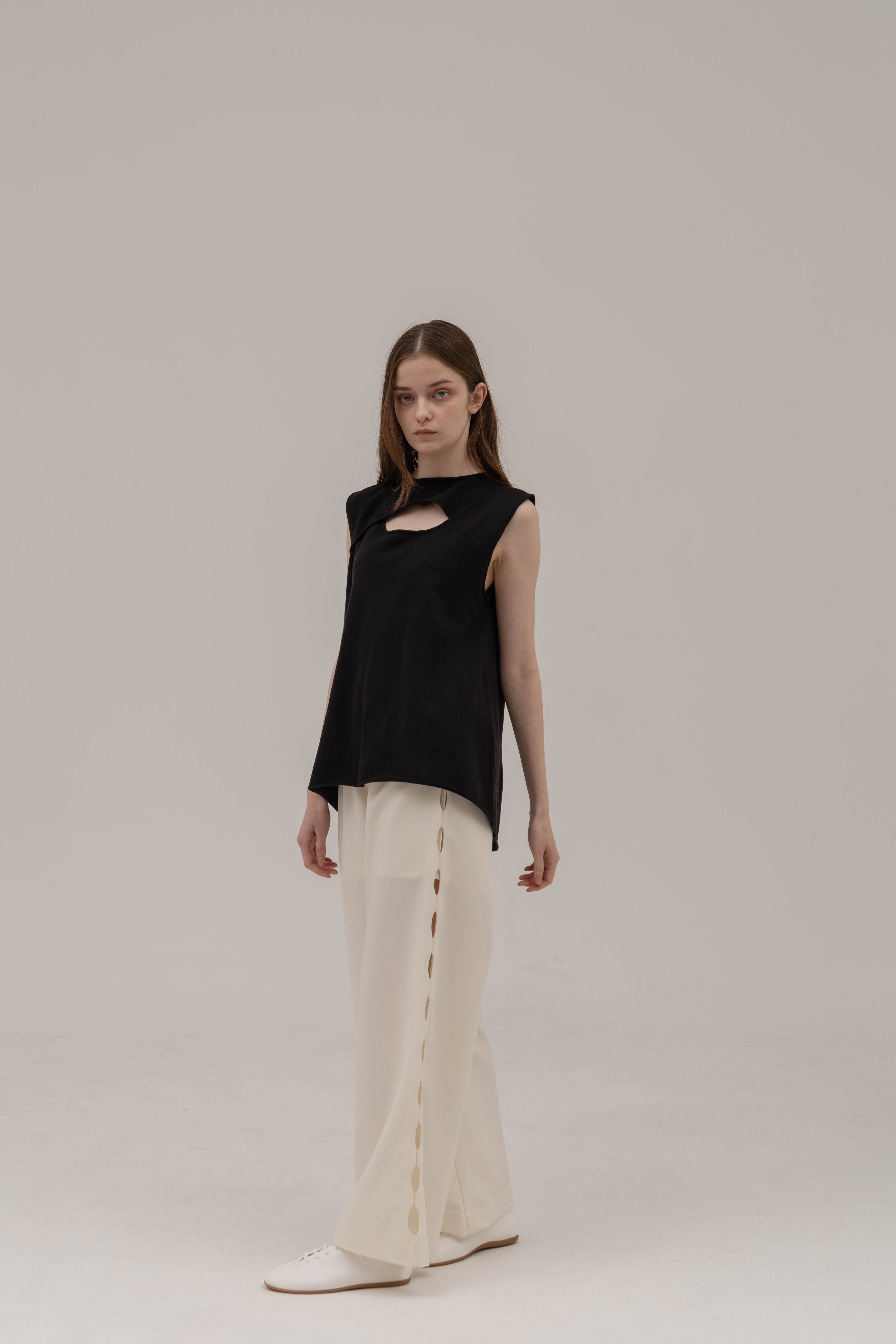 SLIT LINE PANTS – UNOF