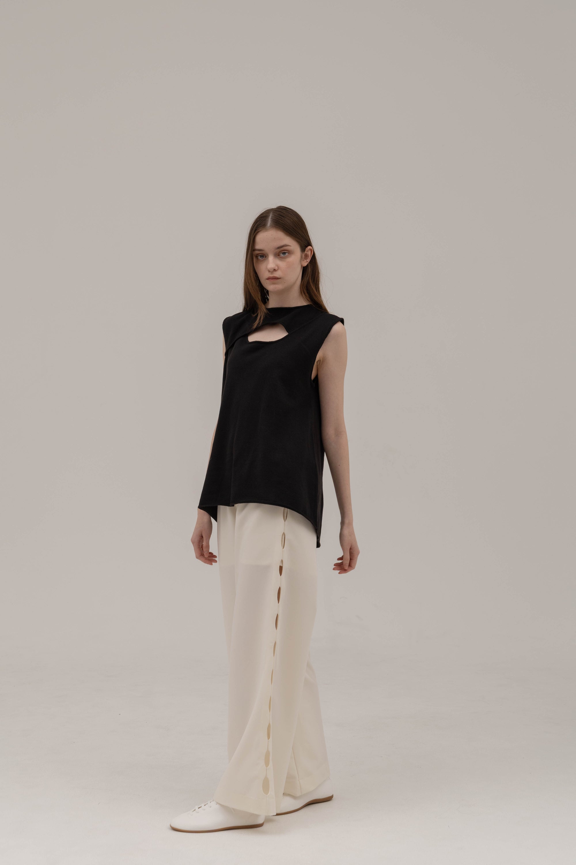 SLIT LINE PANTS