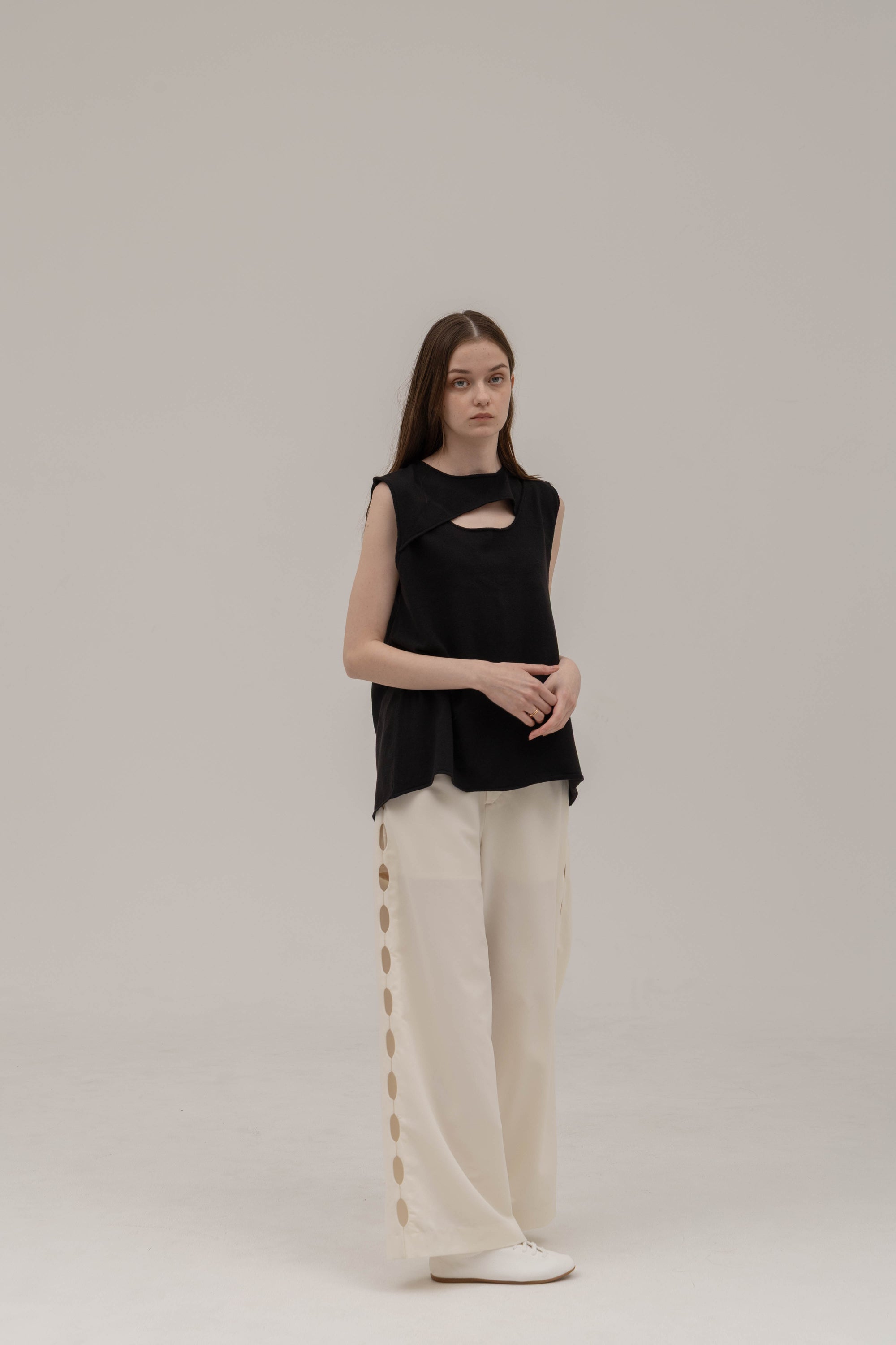 SLIT LINE PANTS